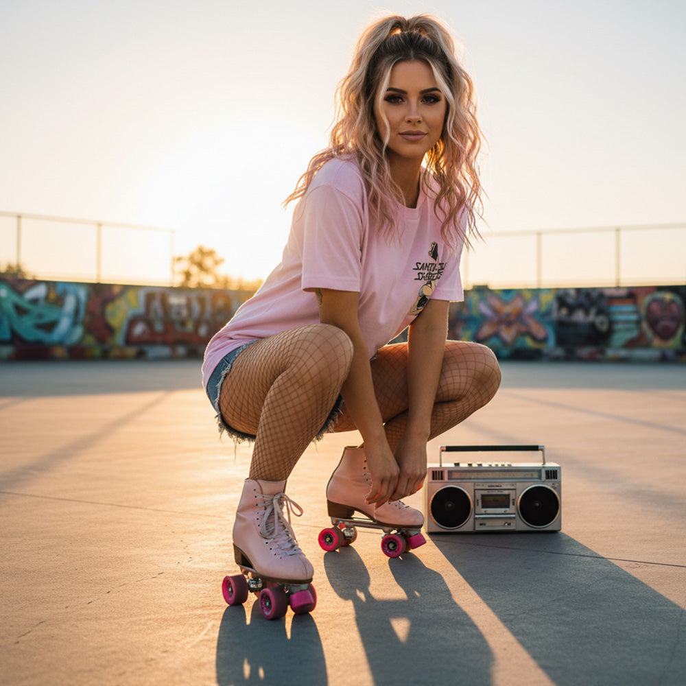 santa-cruz-shredder-roller-girl-shirt-damen image 3