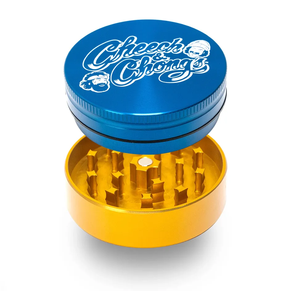 santa-cruz-shredder-cheech-chong-2-teiler-alu-grinder-medium image 1