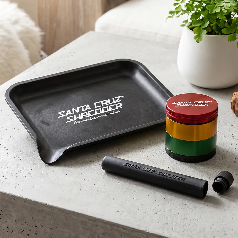 santa-cruz-shredder-4-piece-medium-alu-bundle-grinder-tray-j-tube image 1